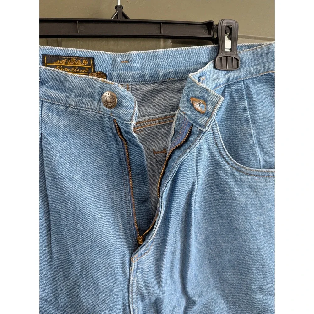 Eddie Bauer Vintage 90s High Waisted Pleated‎ Denim Shorts Womens 16